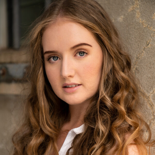 Lucinda Wilson as Swing - Friends! The Musical Parody